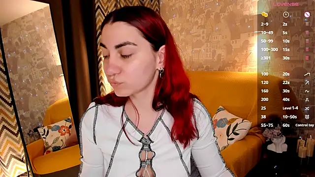 hannacheekss  online show from 08-10-26, 02:04