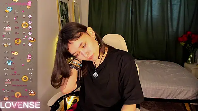 Emily Strikeee online show from 04-09-26, 01:27