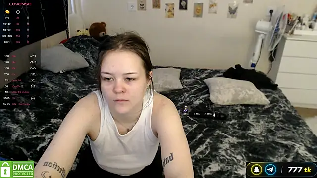 Snapshot of BettyandRich_ chatting on 06-17-26, 09:45 BettyandRich online show from 06-17-26, 09:45