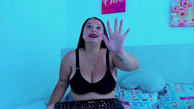 Emawalker  online show from 03-23-26, 04:44