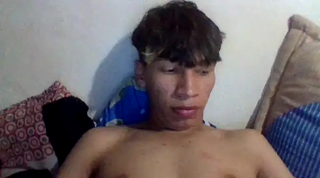 Snapshot of brihan-2004 chatting on 01-22-25, 02:15 brihan-2004 online show from 01-22-25, 02:15