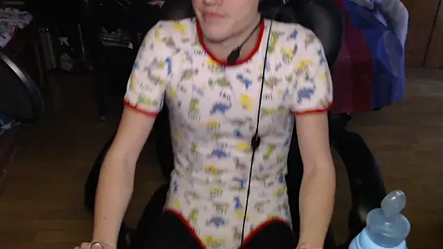 BabyDracoDarkfang online show from 03-28-26, 11:21