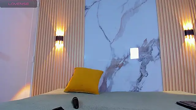 Lil eva2 online show from 11-14-25, 07:23