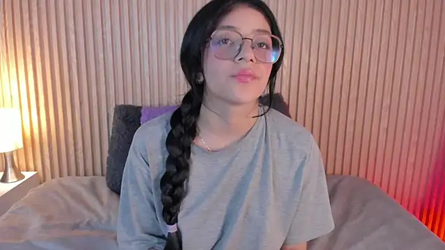 lana dol online show from 11-19-25, 02:28