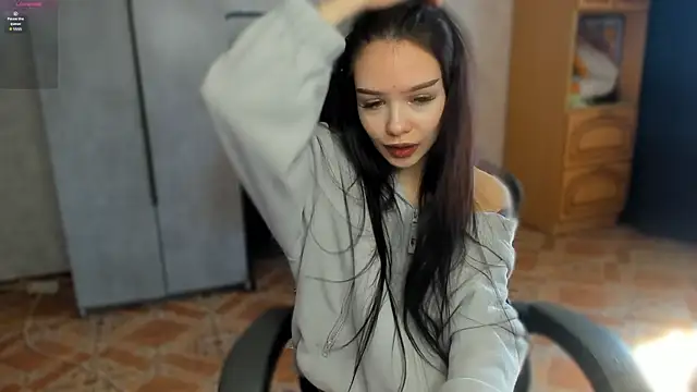 SweetyDeviliya online show from 04-17-26, 09:23