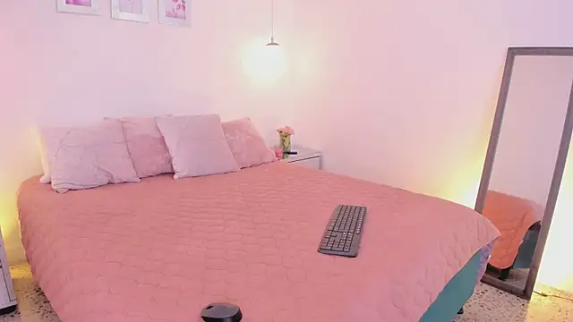 ibella7 online show from 04-11-26, 07:40