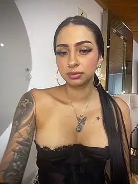 Hilary pinkk online show from 03-28-26, 02:55