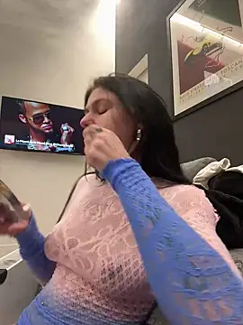 Snapshot of nekorori chatting on 03-06-25, 04:38 nekorori online show from 03-06-25, 04:38