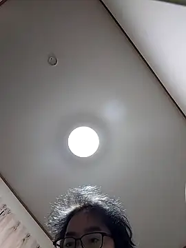 Snapshot of SAITO-YASUYUKI7 chatting on 11-12-25, 01:22 SAITO-YASUYUKI7 online show from 11-12-25, 01:22