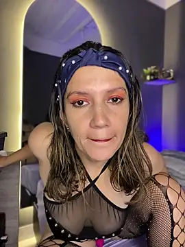 gwen ashly online show from 02-02-26, 07:23