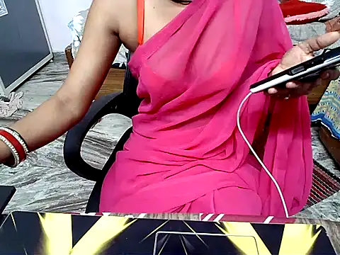Snapshot of hotbala7s chatting on 06-27-26, 02:44 hotbala7s online show from 06-27-26, 02:44