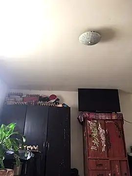 Miss oliviaa online show from 09-18-25, 12:29