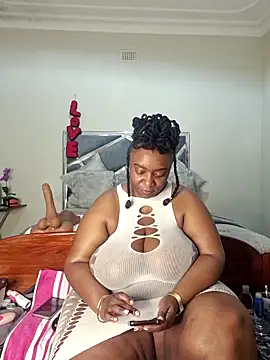 ThickianaRider online show from 05-10-26, 09:42