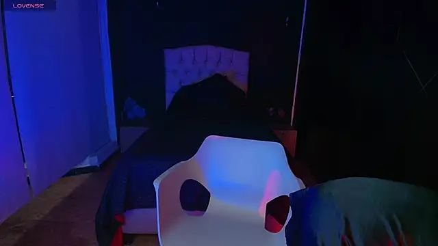 Snapshot of NatashaMason_ chatting on 03-11-25, 11:33 NatashaMason online show from 03-11-25, 11:33