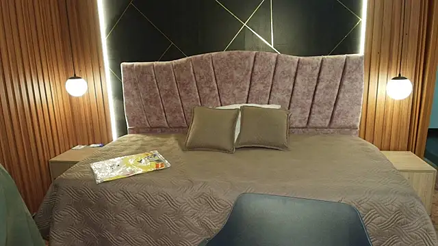 NatashaMason  online show from 05-26-26, 07:32