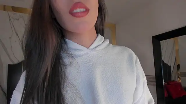 Snapshot of Bylie_Hills chatting on 06-24-26, 09:47 Bylie Hills online show from 06-24-26, 09:47