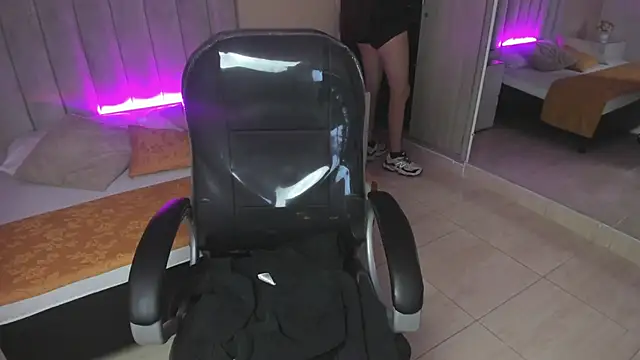 Charlotte Olsen  online show from 04-07-26, 07:36