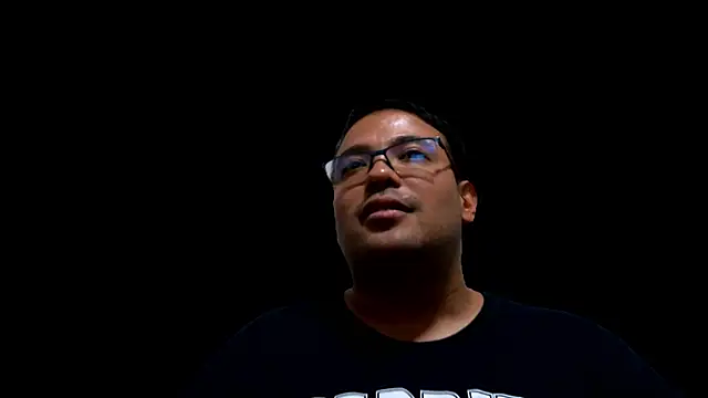 Mikee-Leee online show from 06-11-26, 10:52