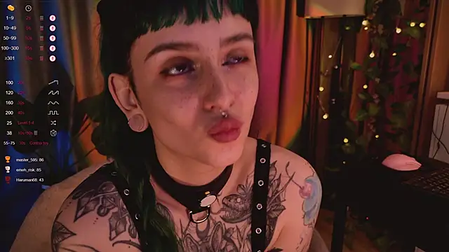 MichaellaMoon online show from 02-06-25, 04:21