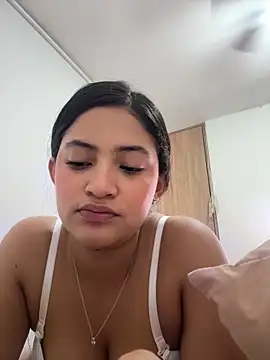 Snapshot of Isa_squirt1 chatting on 07-02-26, 03:23 Isa squirt1 online show from 07-02-26, 03:23