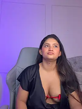 Snapshot of Isa_squirt1 chatting on 07-08-26, 05:01 Isa squirt1 online show from 07-08-26, 05:01