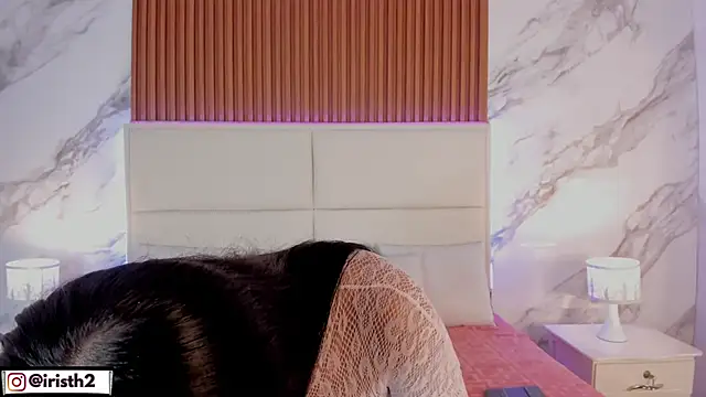 Iris Thompson  online show from 04-12-26, 10:26