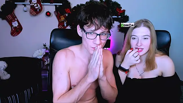 Snapshot of daisy_candy chatting on 01-11-25, 02:41 daisy candy online show from 01-11-25, 02:41