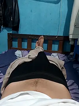 Snapshot of funnguy25 chatting on 03-21-26, 06:51 funnguy25 online show from 03-21-26, 06:51