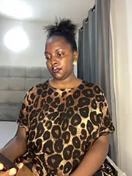prettiepearl online show from 06-28-26, 05:35