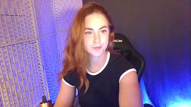 KayleyxEmily online show from 02-15-26, 09:11