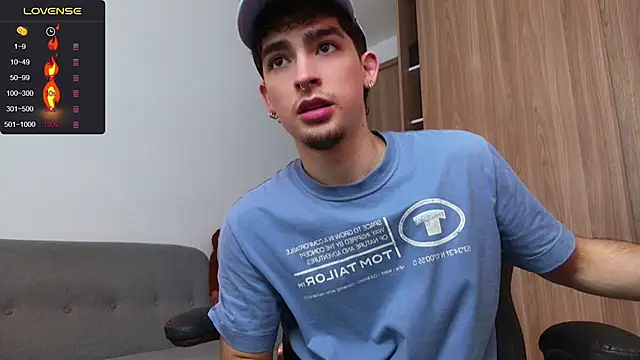 Snapshot of zenn_rush1 chatting on 12-03-24, 11:44 zenn rush1 online show from 12-03-24, 11:44