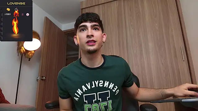 Snapshot of zenn_rush1 chatting on 01-08-25, 12:37 zenn rush1 online show from 01-08-25, 12:37