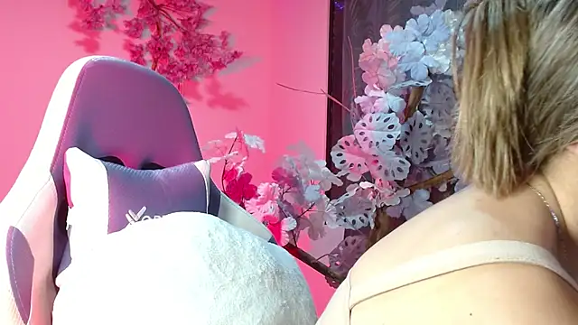 NaomiFox1 online show from 04-23-26, 12:23