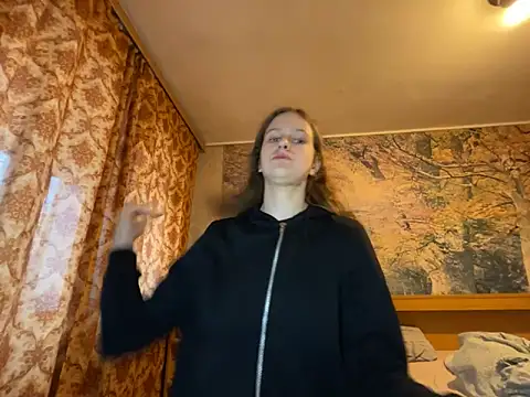 Snapshot of Eva_Angel3 chatting on 04-19-26, 04:06 Eva Angel3 online show from 04-19-26, 04:06