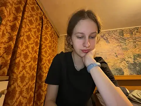 Snapshot of Eva_Angel3 chatting on 05-13-26, 06:38 Eva Angel3 online show from 05-13-26, 06:38