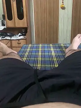 indianboie699 online show from 06-09-26, 11:00
