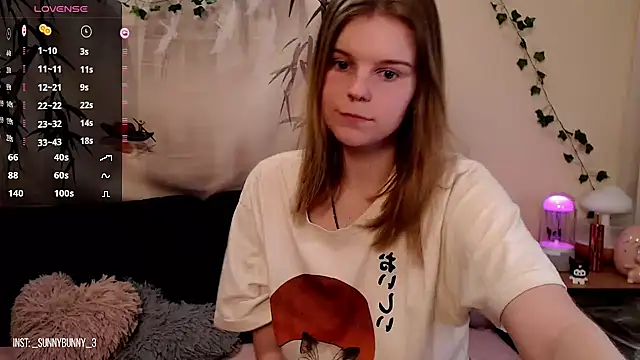 Moona xx online show from 03-10-25, 09:51