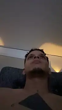 ArturoDelgado1 online show from 04-16-26, 12:44