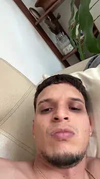 ArturoDelgado1 online show from 04-16-26, 05:25