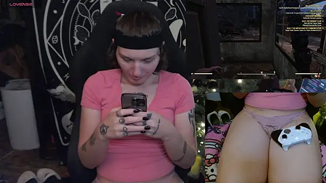 BrandiWRLD 999 online show from 01-18-25, 11:33