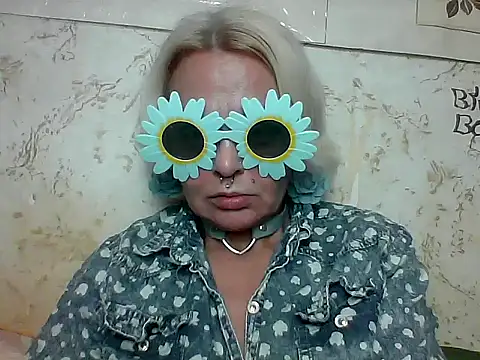 Gardener of Illusions online show from 05-30-26, 03:58
