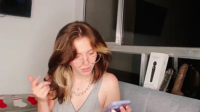 cherrybom969 online show from 12-31-24, 05:44