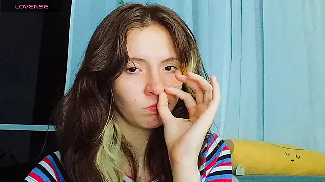 cherrybom969 online show from 02-04-25, 11:05