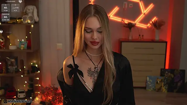 ManiFreyja online show from 11-19-25, 08:53