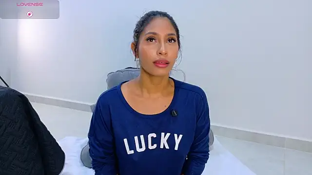 Anna risse online show from 04-20-26, 05:21