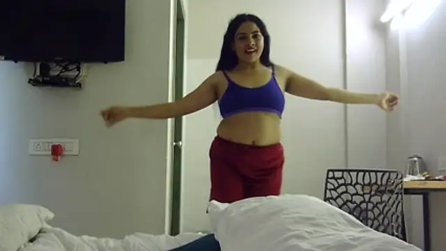 tripti2 online show from 03-18-26, 01:42