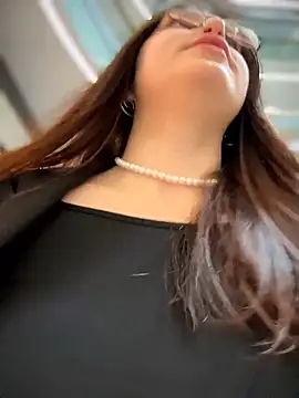 meow girl online show from 05-12-26, 10:01