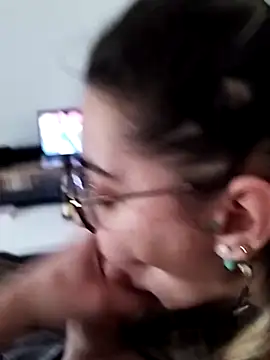 Snapshot of zil56 chatting on 02-25-26, 05:33 zil56 online show from 02-25-26, 05:33