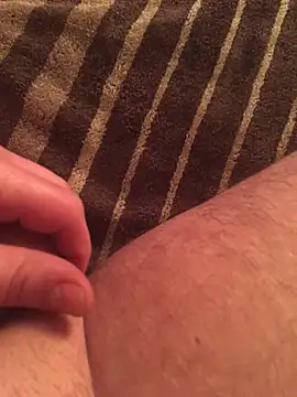 Snapshot of Hornyman-88 chatting on 04-08-26, 01:27 Hornyman-88 online show from 04-08-26, 01:27