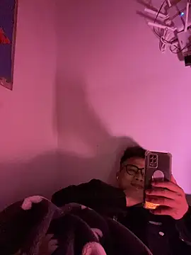 lixiaoshuai8 online show from 02-10-26, 05:33